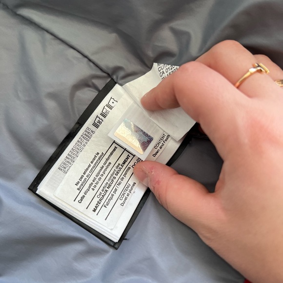 Canada Goose Coat - Picture 8 of 10